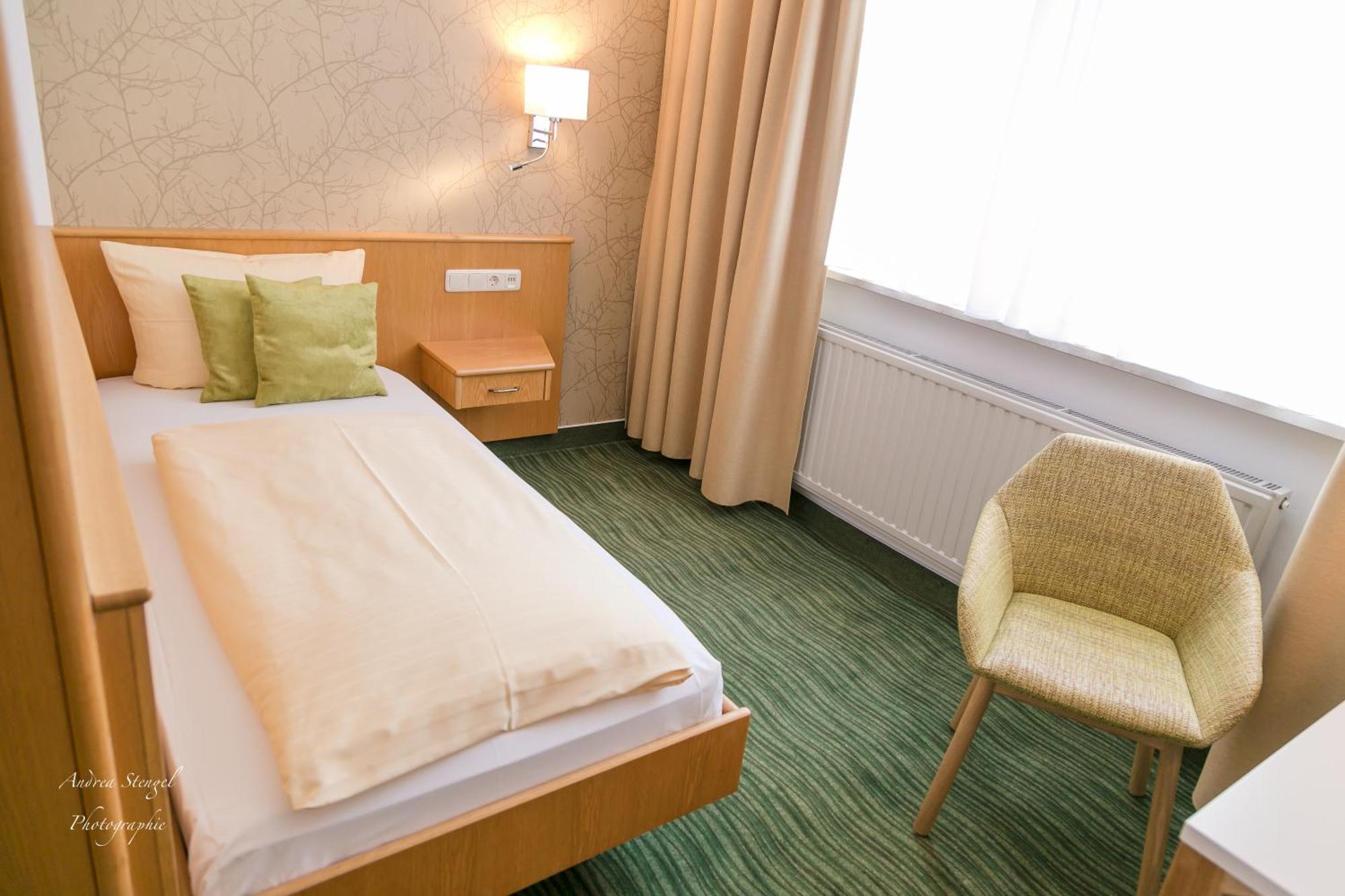 Waldhotel Linzmuehle Kahla  Eksteriør billede